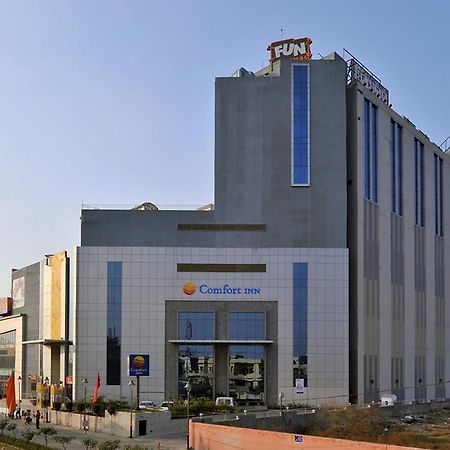 Comfort Inn Tulip Heights Батинда Екстериор снимка